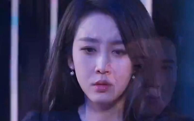 離婚冷她三年后，霍總膝蓋跪穿了(全集)